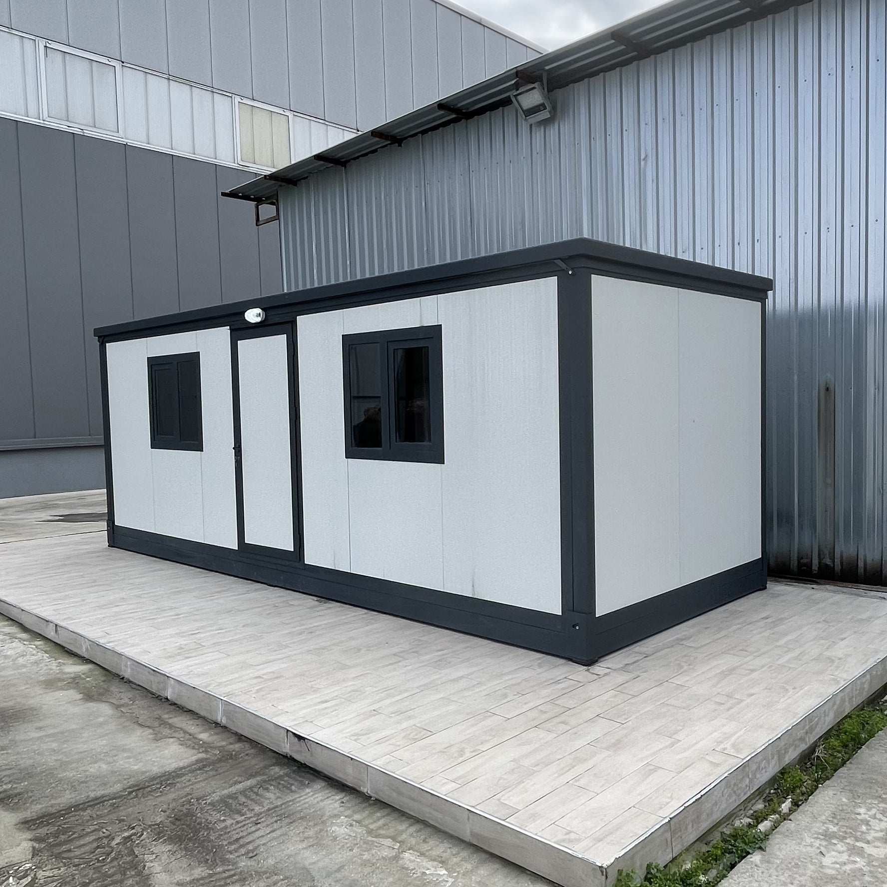 SnapNest - Liveable Aluminum Container House